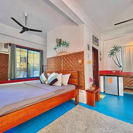 Apo Diver Beach Resort Сан-Хуан Екстер'єр фото