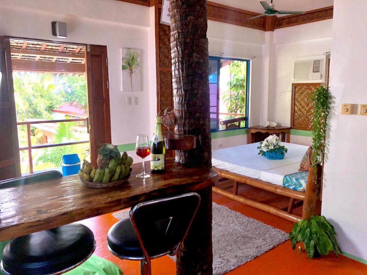 Apo Diver Beach Resort Сан-Хуан Екстер'єр фото