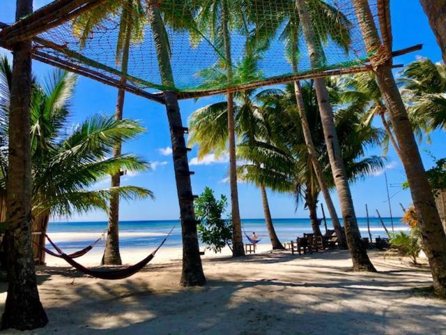 Apo Diver Beach Resort Сан-Хуан Екстер'єр фото