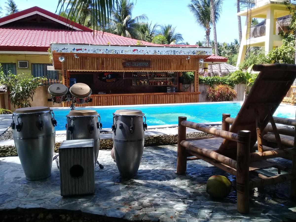 Apo Diver Beach Resort Сан-Хуан Екстер'єр фото
