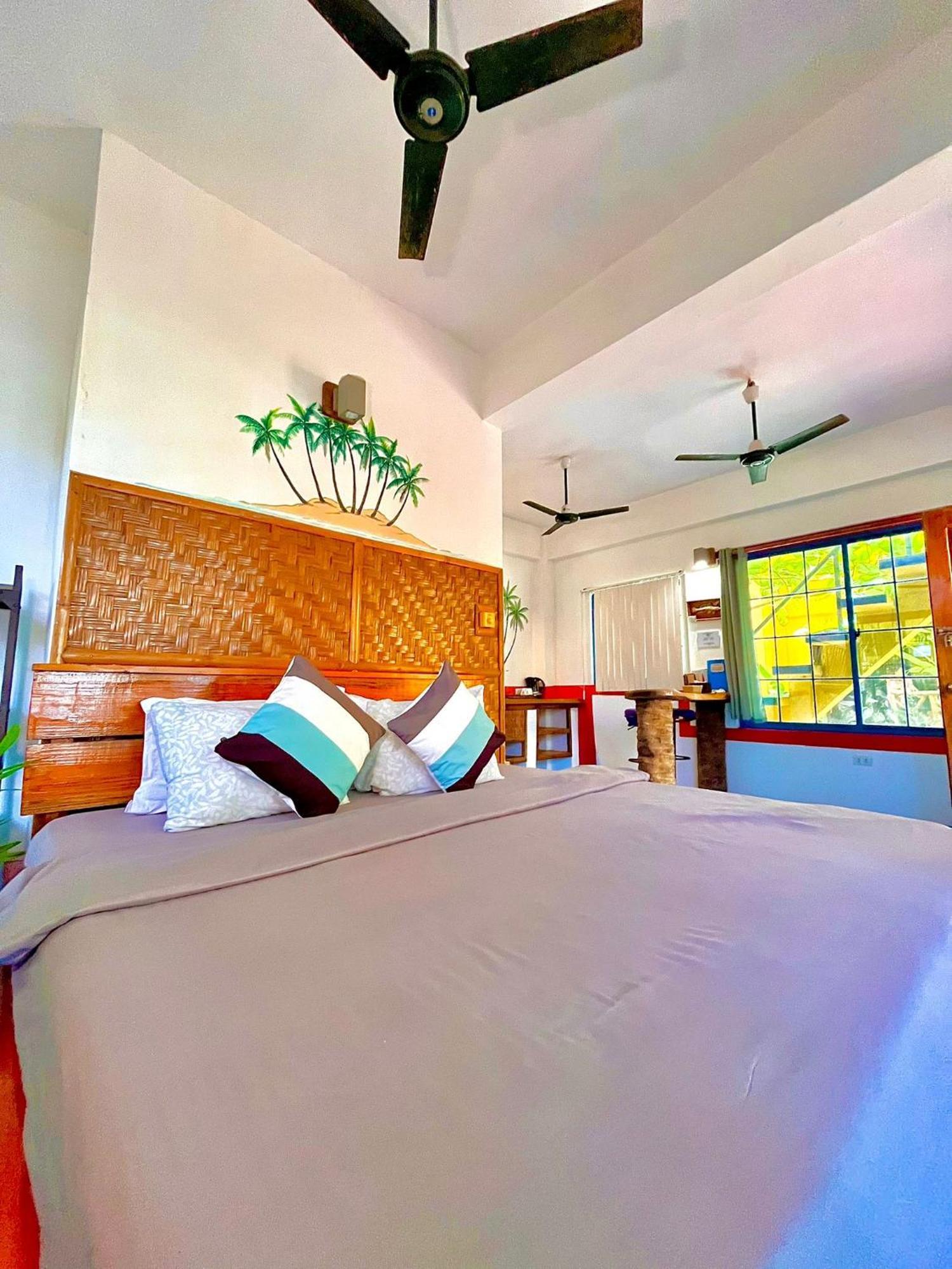 Apo Diver Beach Resort Сан-Хуан Екстер'єр фото